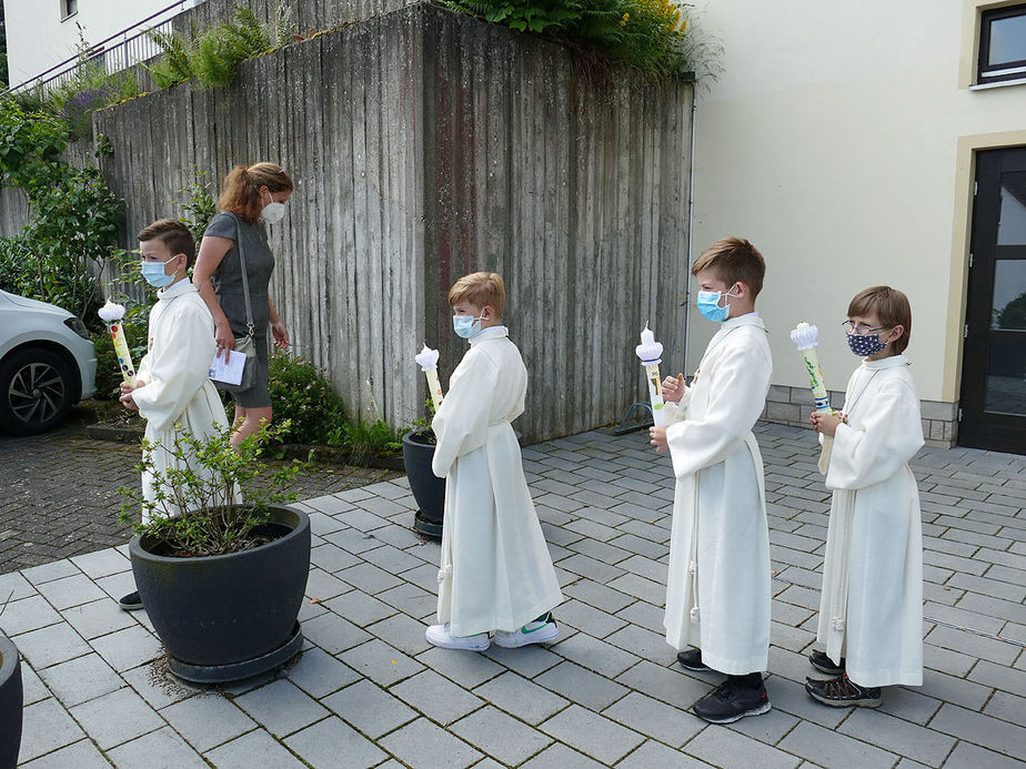 Feier der 1. Heiligen Kommunion in Sankt Crescentius (Foto: Karl-Franz Thiede)